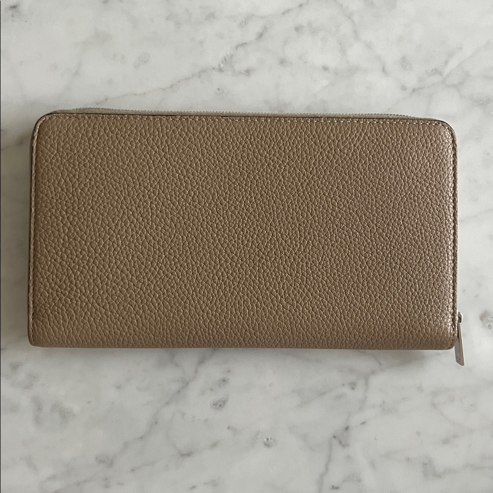 Celine Large Multifunction Wallet in Dune - Picture 3 of 11